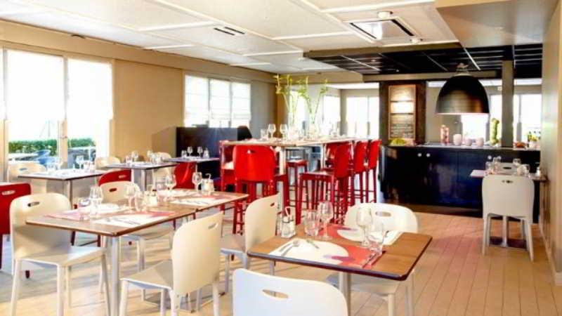 Campanile Lille - Lomme Hotel Екстериор снимка