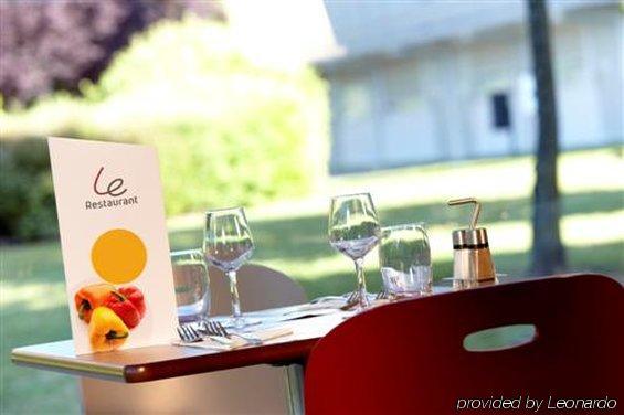 Campanile Lille - Lomme Hotel Ресторант снимка